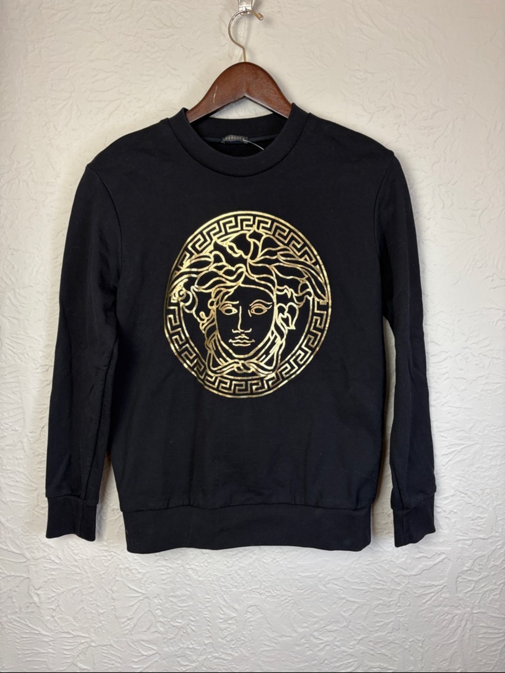 Versace Medusa-Embellished Crewneck Sweatshirt - Picture 2 of 8